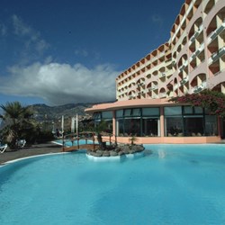 Pestana Bay