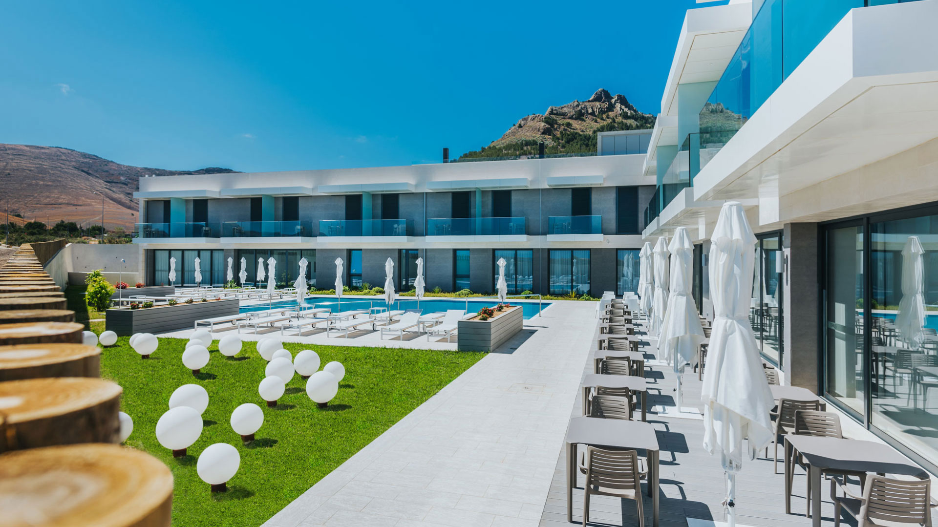 Vila Baleira Village